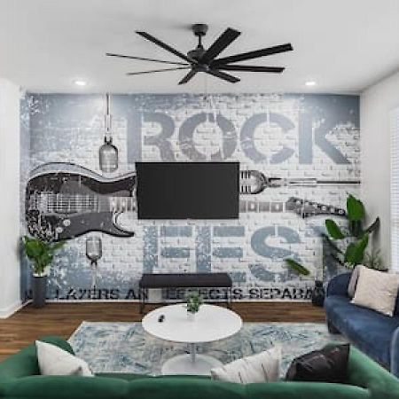 Spacious Home With Large Patio Rooftop Deck And Garage Nashville Eksteriør bilde