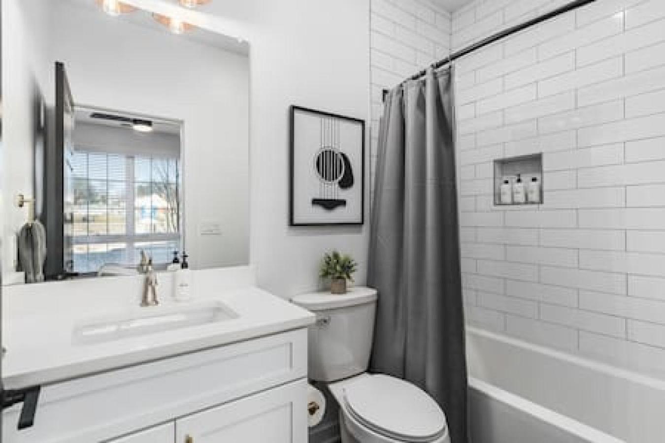 Spacious Home With Large Patio Rooftop Deck And Garage Nashville Eksteriør bilde