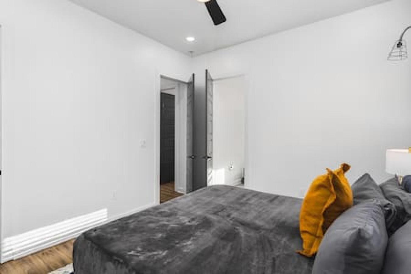 Spacious Home With Large Patio Rooftop Deck And Garage Nashville Eksteriør bilde