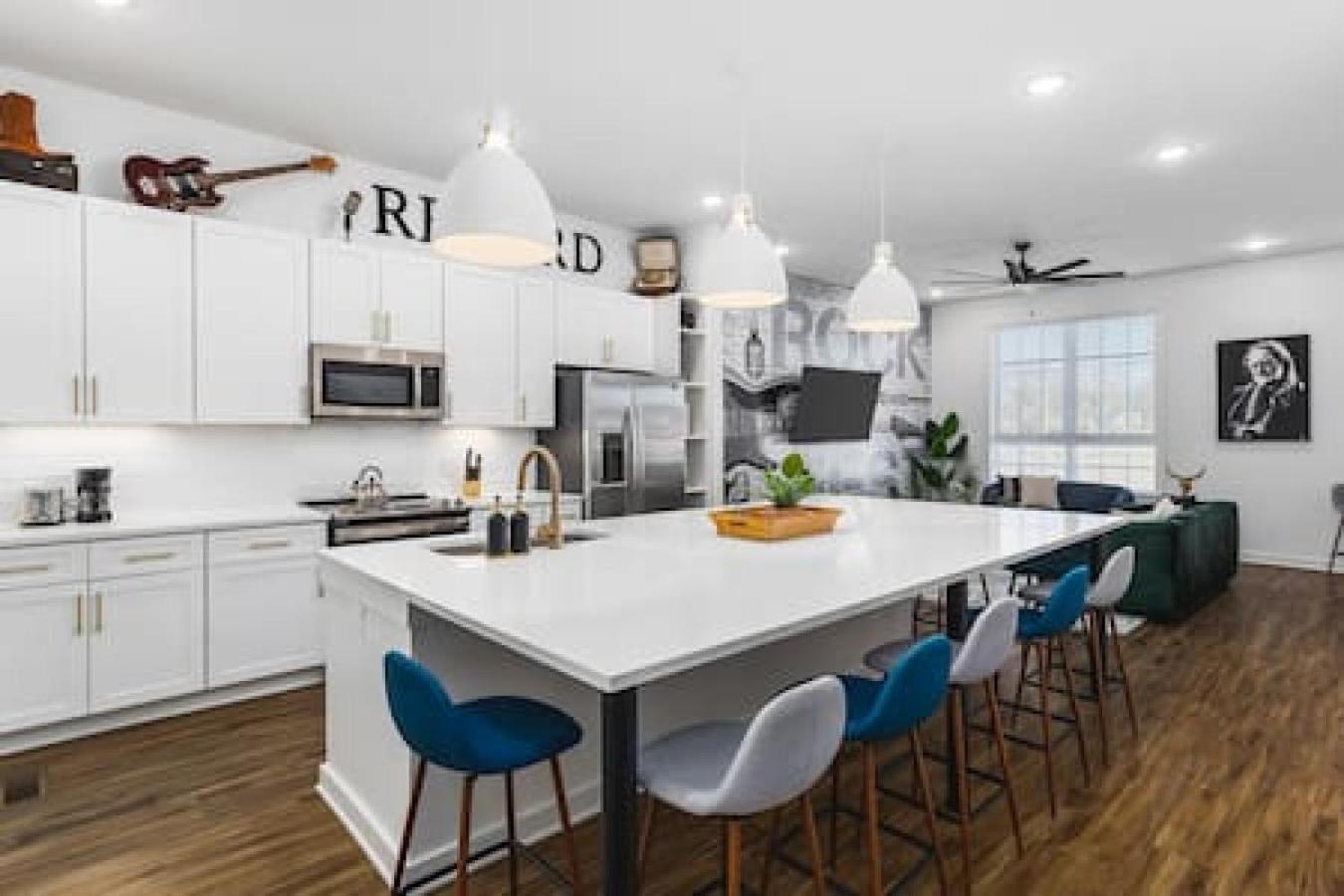 Spacious Home With Large Patio Rooftop Deck And Garage Nashville Eksteriør bilde