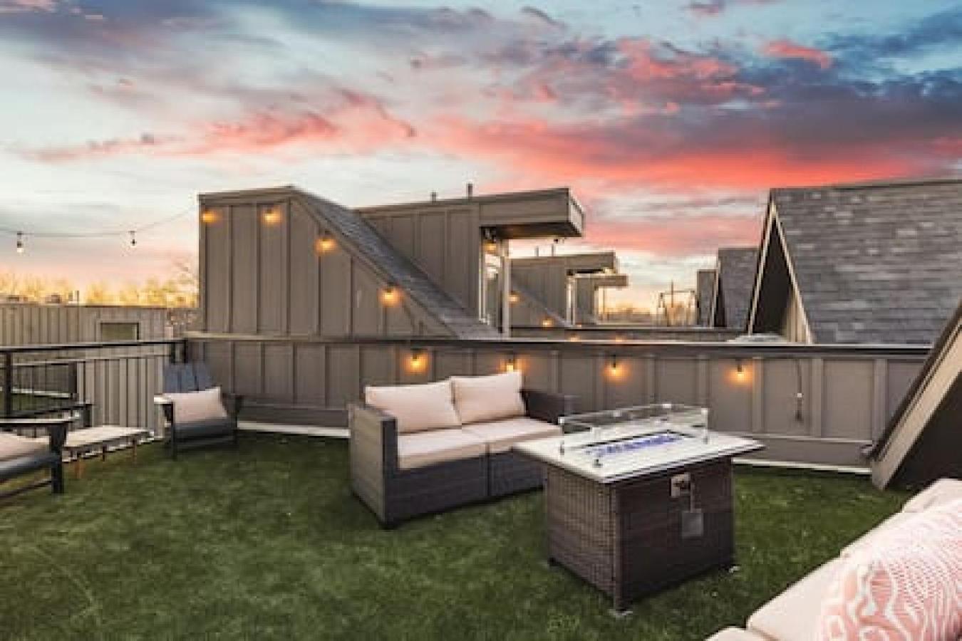 Spacious Home With Large Patio Rooftop Deck And Garage Nashville Eksteriør bilde