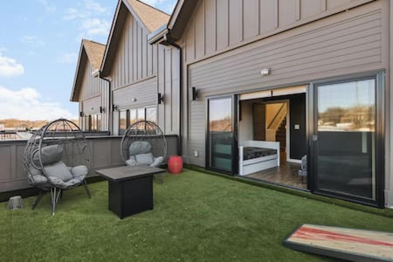 Spacious Home With Large Patio Rooftop Deck And Garage Nashville Eksteriør bilde